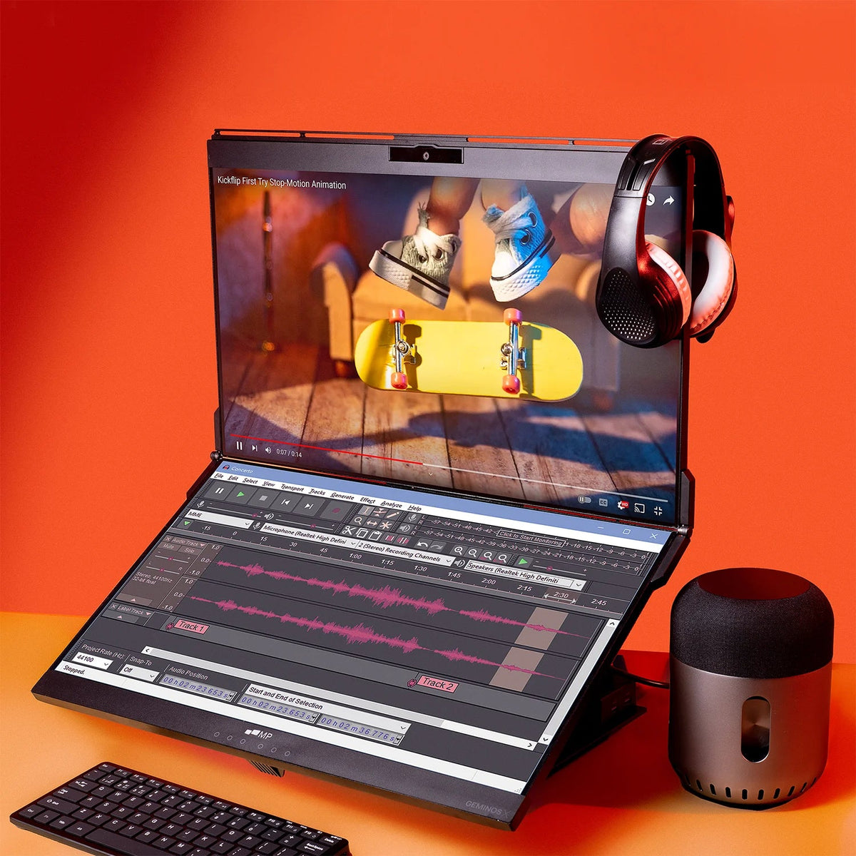 Geminos Dual Stacked Monitor for Vedio Editing